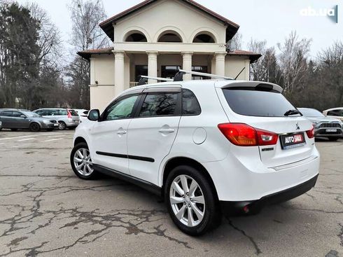 Mitsubishi Outlander 2015 - фото 9