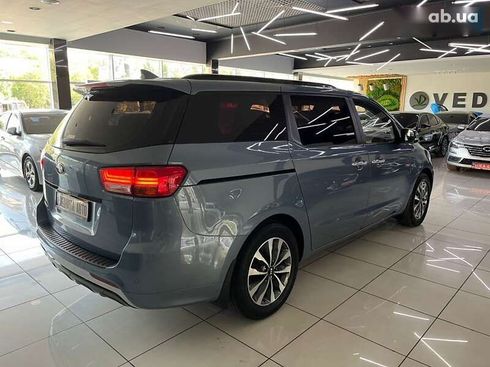 Kia Carnival 2014 - фото 4