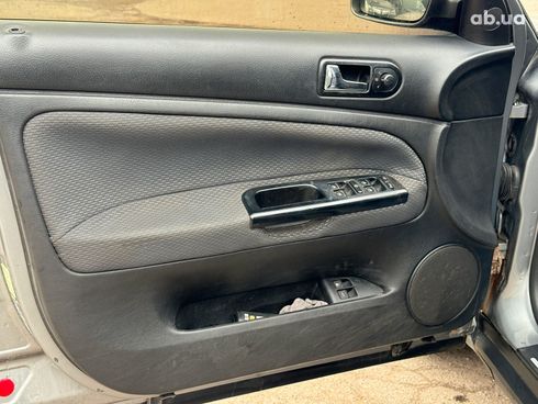 Volkswagen Passat 2001 серый - фото 12
