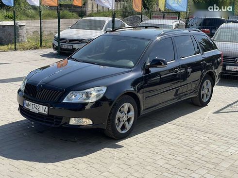 Skoda Octavia 2010 - фото 2