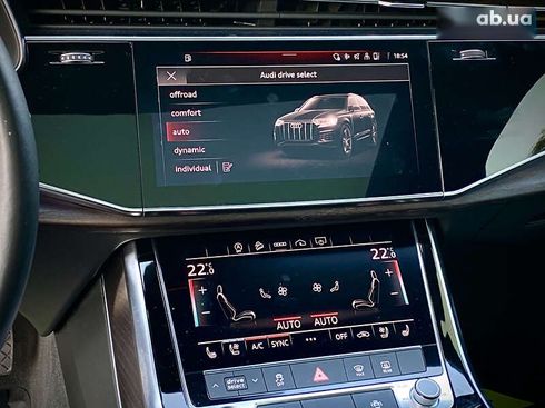 Audi Q7 2021 - фото 30