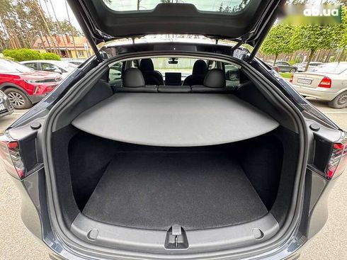 Tesla Model Y 2024 - фото 10