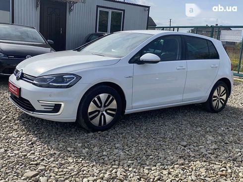 Volkswagen e-Golf 2020 - фото 7