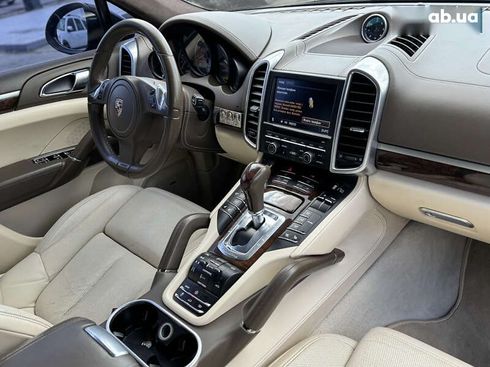 Porsche Cayenne 2011 - фото 27