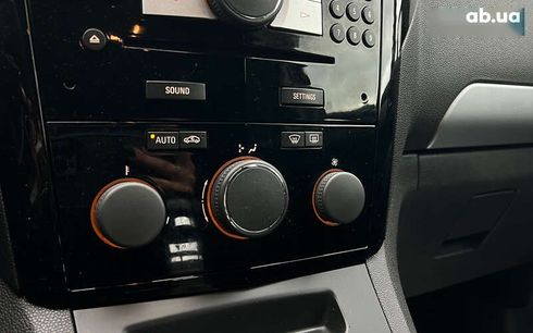 Opel Zafira 2012 - фото 13