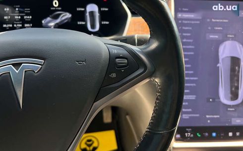 Tesla Model S 2019 - фото 22