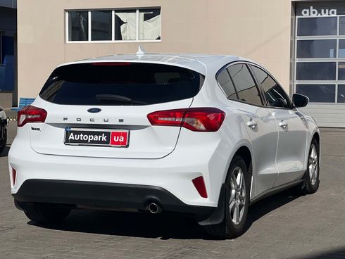 Ford Focus 2019 белый - фото 7