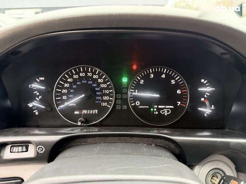 Lexus LX 2006 - фото 20