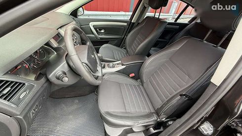 Renault Laguna 2011 - фото 19