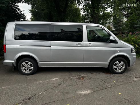 Volkswagen Caravelle 2015 серый - фото 4