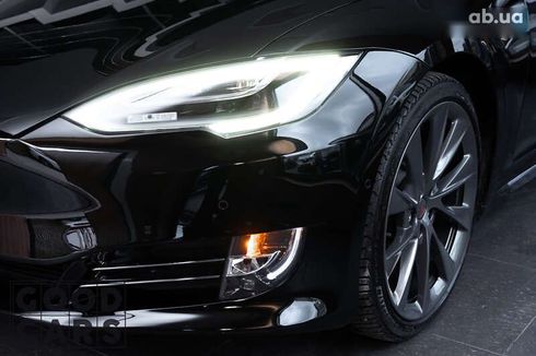 Tesla Model S 2019 - фото 9
