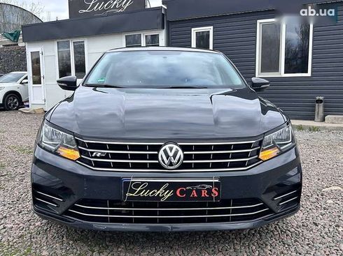 Volkswagen Passat 2016 - фото 2