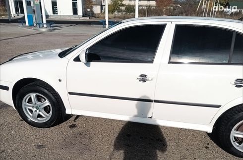 Skoda Octavia 2008 белый - фото 5