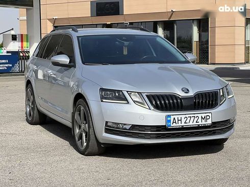 Skoda Octavia 2018 - фото 15