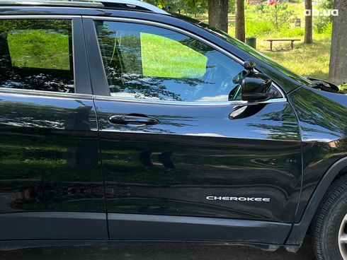 Jeep Cherokee 2015 черный - фото 6