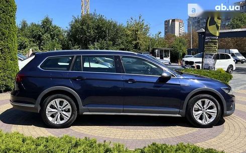 Volkswagen passat alltrack 2017 - фото 8