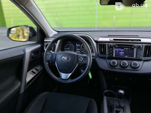 Toyota RAV4 2018 - фото 22