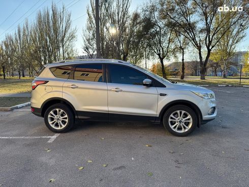 Ford Kuga 2019 серый - фото 6