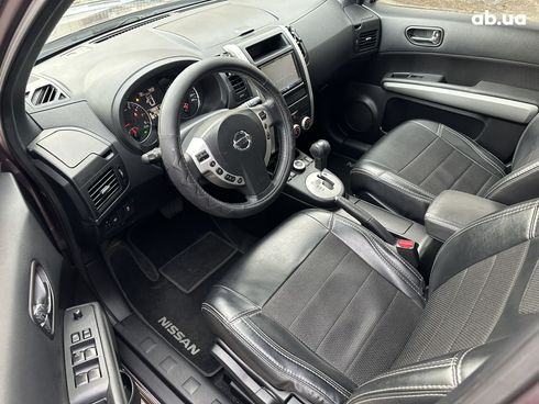 Nissan X-Trail 2012 пурпурный - фото 10