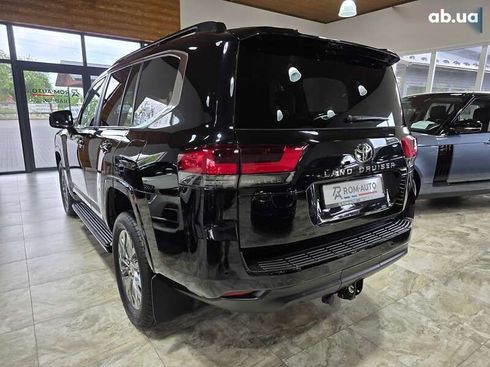 Toyota Land Cruiser 2022 - фото 9