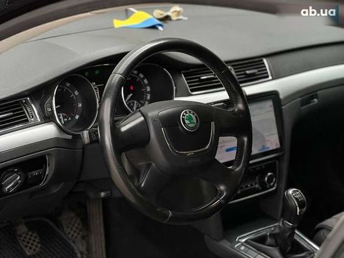 Skoda Superb 2012 - фото 20
