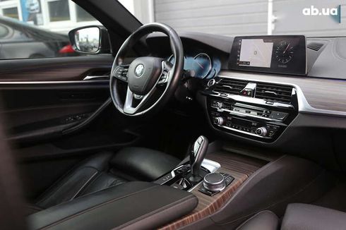 BMW 5 серия 2017 - фото 13