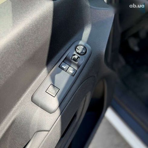 Peugeot Partner 2019 - фото 23