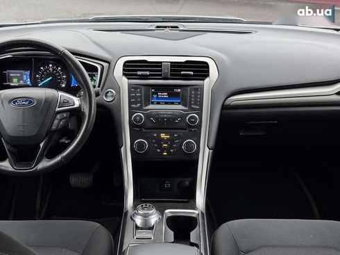Ford Fusion 2017 - фото 21