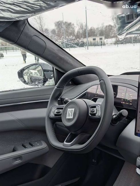 Zeekr 001 2025 - фото 12