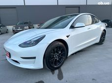 Продаж б/у седан Tesla Model 3 - купити на Автобазарі