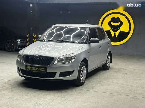 Skoda Fabia 2012 - фото 3