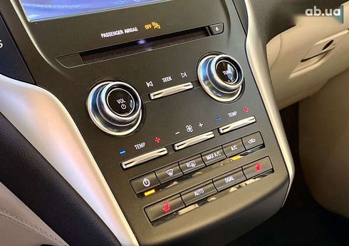 Lincoln MKC 2018 - фото 24
