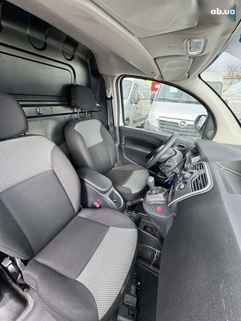 Renault Kangoo 2020 - фото 24