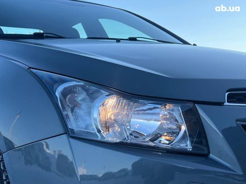 Chevrolet Cruze 2010 серый - фото 13