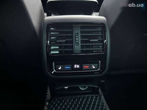 Volkswagen Passat 2021 - фото 26