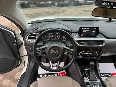 Mazda 6 2017 белый - фото 31