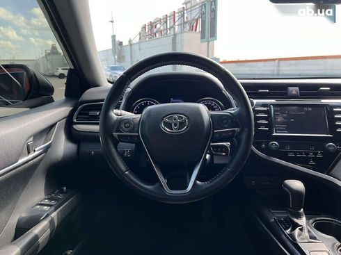 Toyota Camry 2019 - фото 12