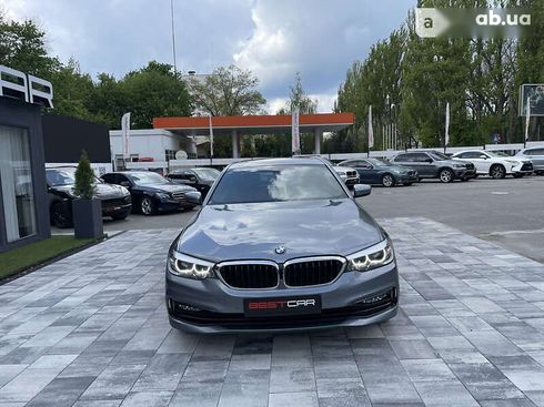 BMW 5 серия 2018 - фото 6