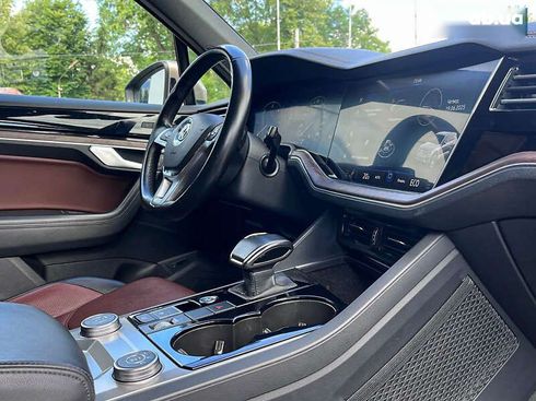 Volkswagen Touareg 2019 - фото 30