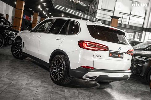 BMW X5 2021 - фото 22