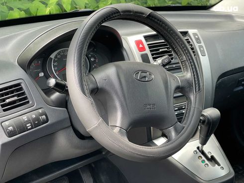 Hyundai Tucson 2011 серый - фото 17