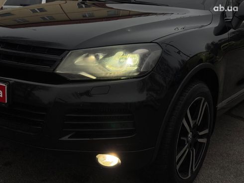 Volkswagen Touareg 2012 черный - фото 9