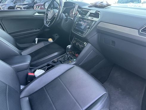 Volkswagen Tiguan 2018 белый - фото 14
