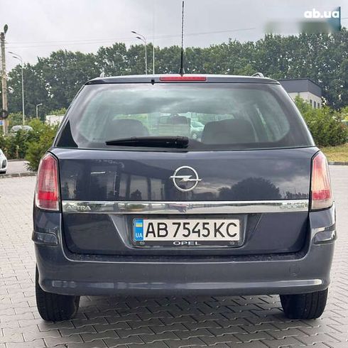 Opel Astra 2009 - фото 3
