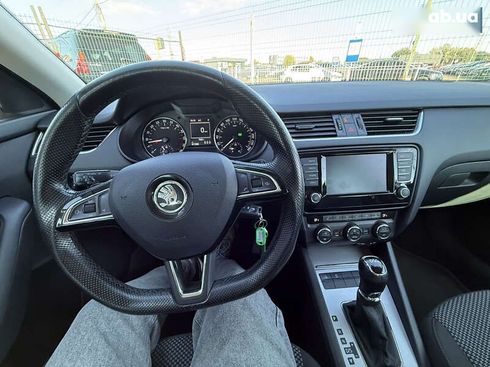 Skoda Octavia 2016 - фото 17