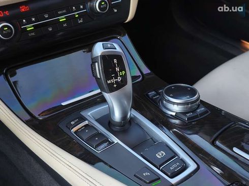 BMW 5 серия 2014 - фото 17