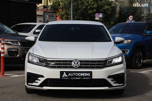 Volkswagen Passat 2016 - фото 2
