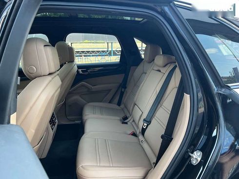 Porsche Cayenne 2020 - фото 24
