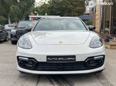 Продажа б/у Porsche Panamera в Киеве - купить на Автобазаре