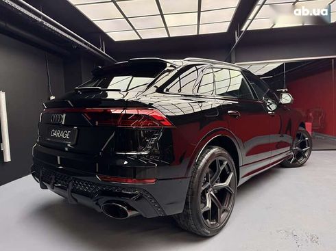 Audi RS Q8 2024 - фото 19